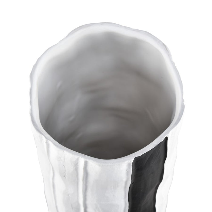 Atlas Lighting Clark Vase, Striped Black/White