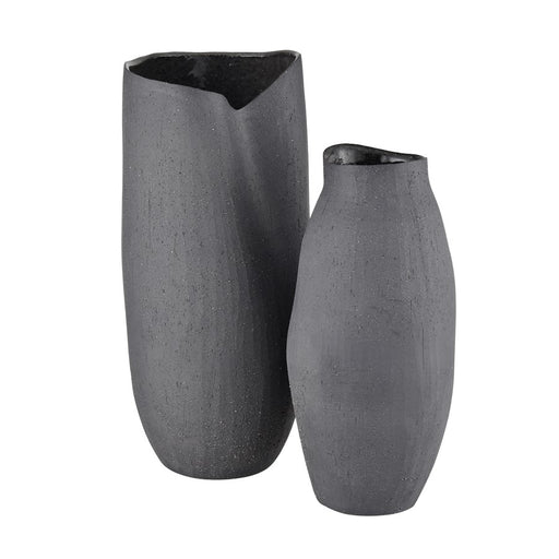 Atlas Lighting Ferraro Vase, Folded Black