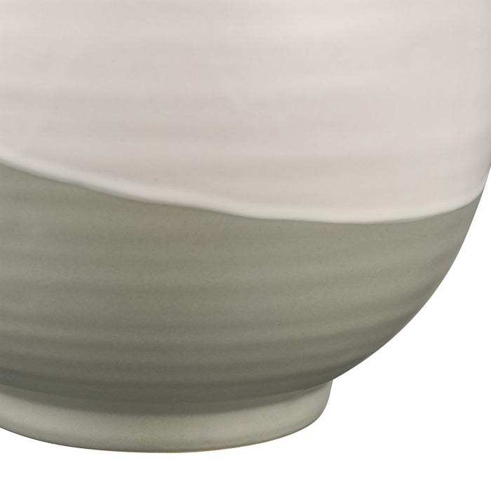 Atlas Lighting Joffe Medium Vase, White