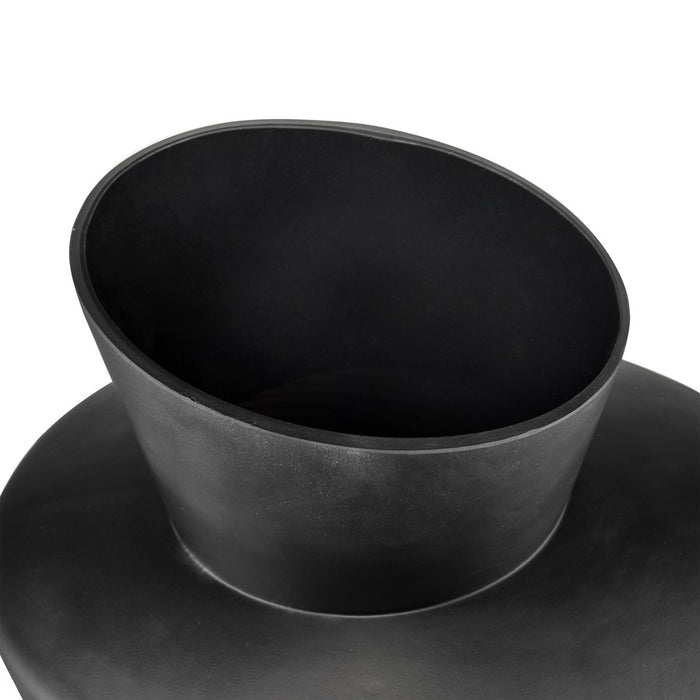 Atlas Lighting Tuxedo Medium Vase, Black