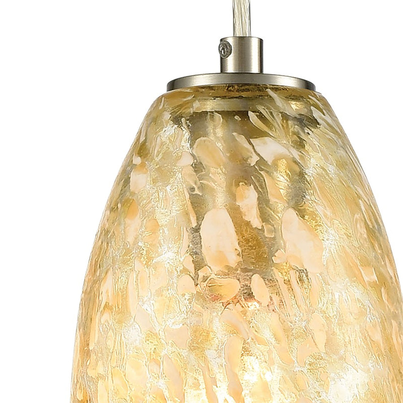Atlas Lighting Golden Pasture 5in 1-Light Mini Pendant | Gold and Amber Glass | Kitchen Island & Dining Room | 5 x 5 x 9 in | Model CL12539-GD