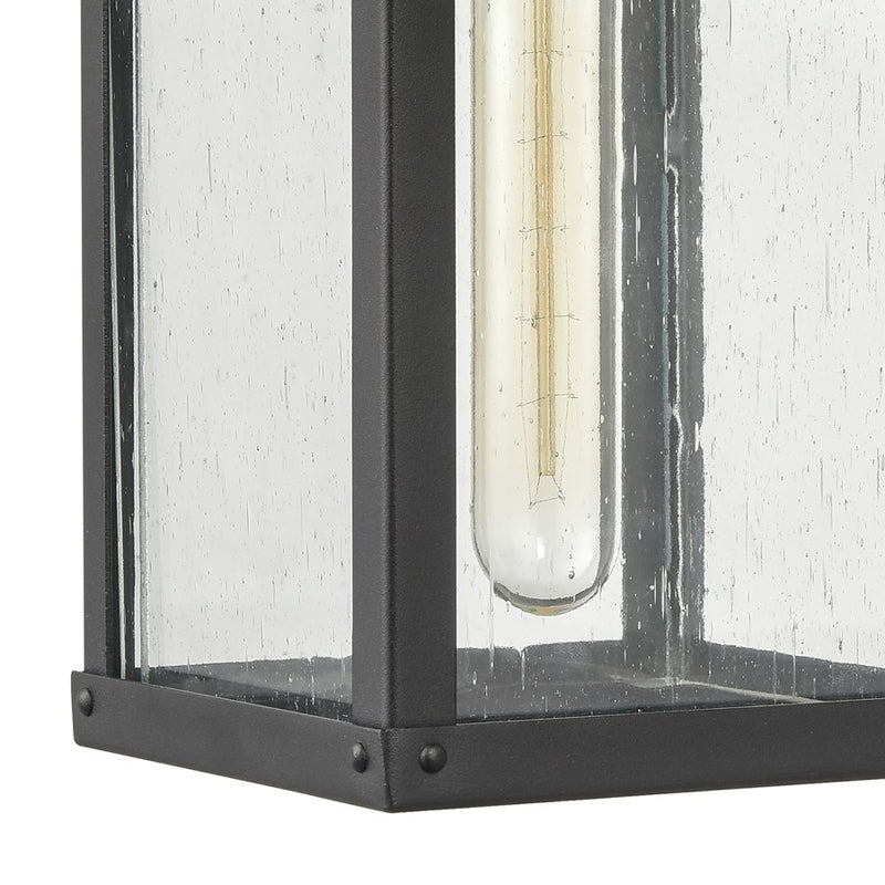 Atlas Lighting Dalton 5in 1-Light Outdoor Sconce | Transitional Textured Black & Clear Seeded Glass | Porch & Entryway | Model OL11122-BK