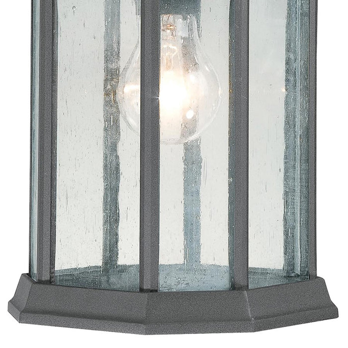 Atlas Lighting Hawthorne 14'' High 1Lt Outdoor Sconce, Black/Clear
