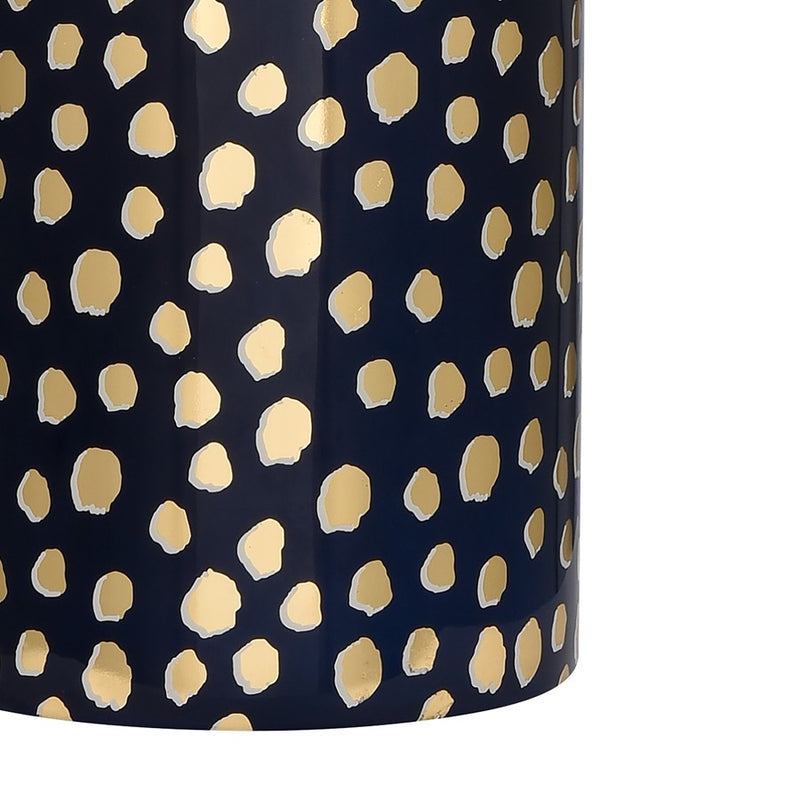 Atlas Lighting Signe 15in 1-Light Table Lamp | Navy Earthenware and Gold with White Fabric Drum Shade | Living Room & Bedroom | Model PL11104-BL