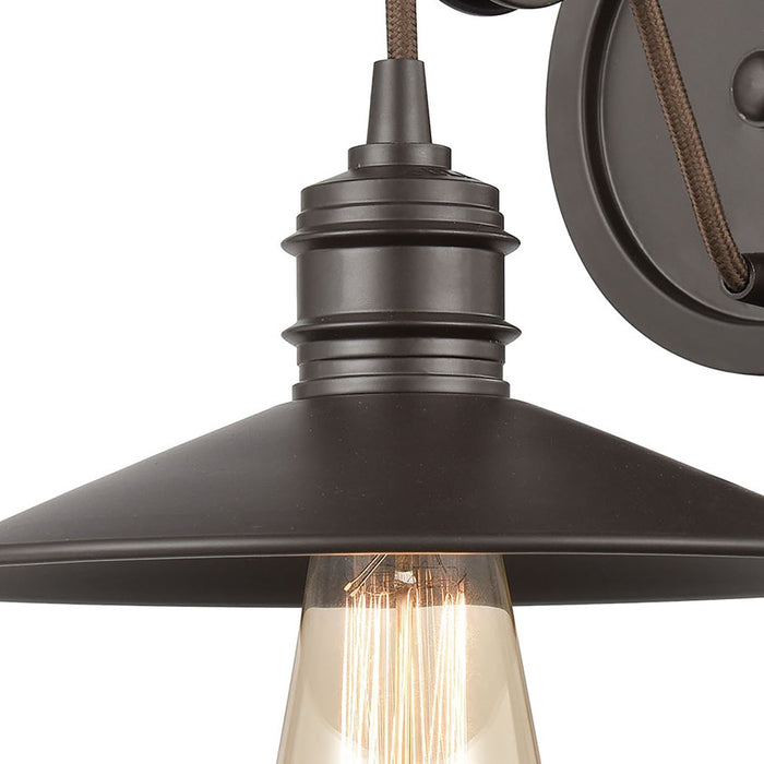 Atlas Lighting Spindle Wheel 8'' High 1Lt Sconce, Bronze/Bronze