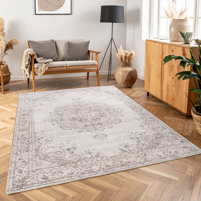 Haus Appeal Mansion 5'3'' x 7'3'' Area Rug, Ivory