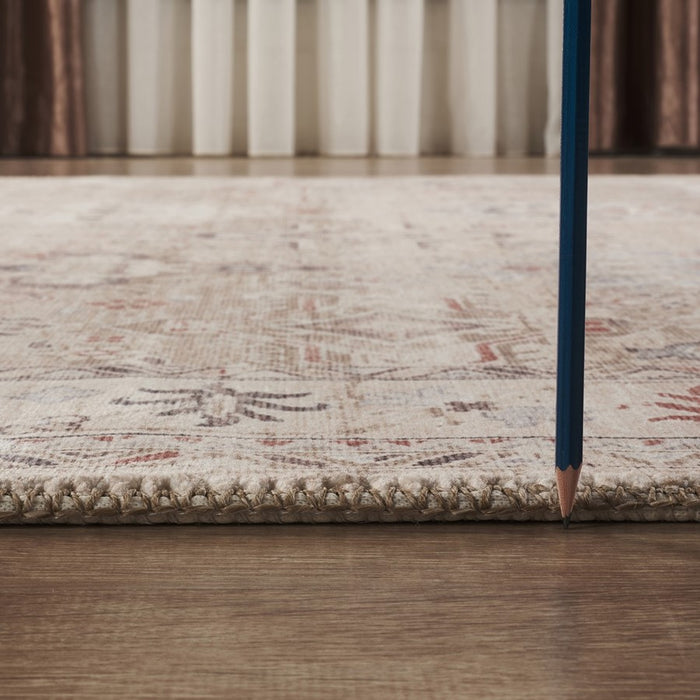 Haus Appeal Mansion 2' x 3' Area Rug, Gold
