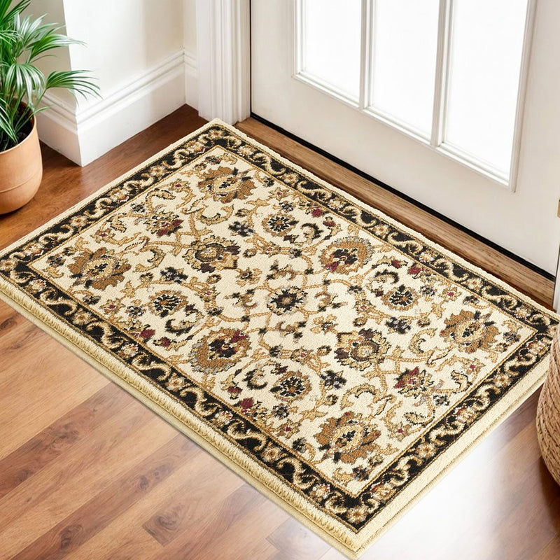 Haus Appeal Palace Traditional 2' x 3' Area Rug, Cream