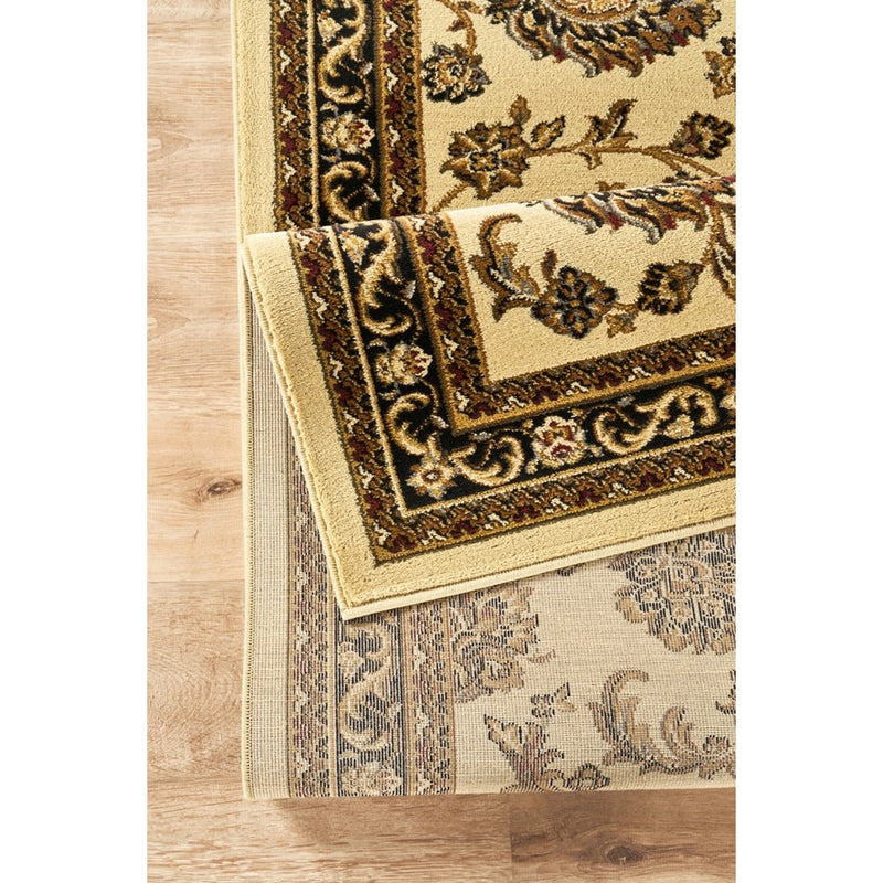 Haus Appeal Palace Traditional 2' x 3' Area Rug, Cream