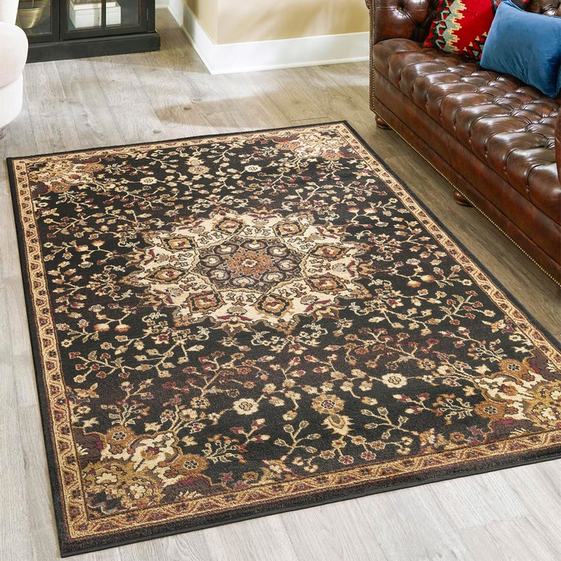 Haus Appeal Palace 5'3'' x 7'3'' Area Rug, Black
