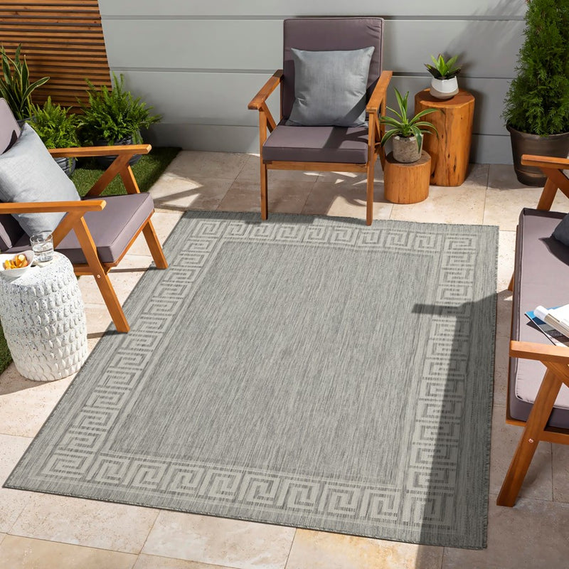 Conrad Home Harmony 2'7''x7'3'' Runner, Silver/White/Greek Key