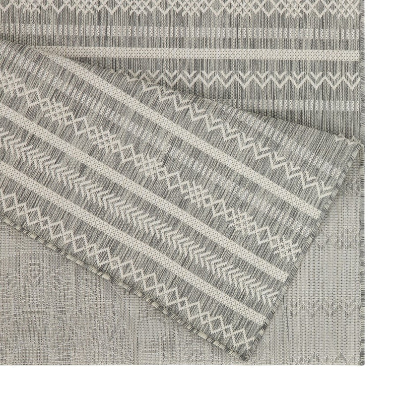 Conrad Home Harmony 5'3''x7'3'' Rug, Silver/White Medallion/Stripes