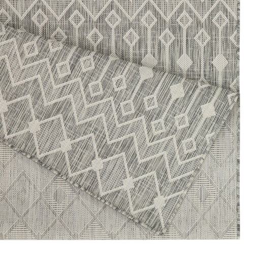 Conrad Home Harmony 2'7''x7'3'' Runner, Silver/White Trellis/Geo