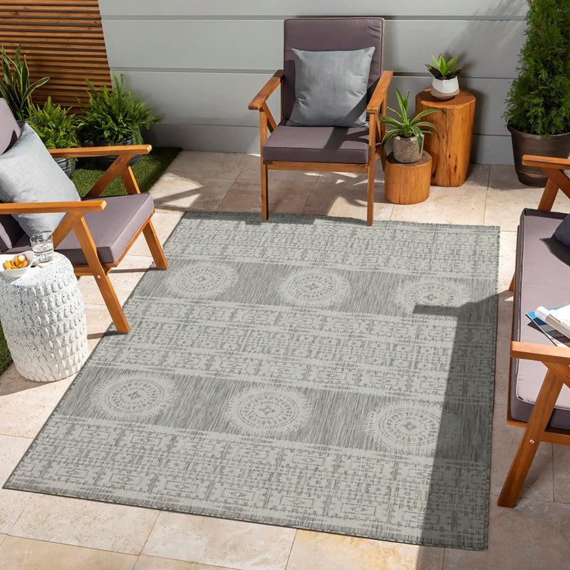 Conrad Home Harmony 5'3x7'3 Rug, Silver/Medallion/Stripes/Tribal