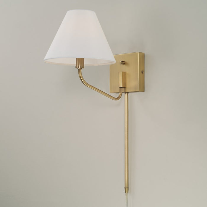 Capital Lighting Chadwick 1Lt Sconce, Brass/White Fabric Shade