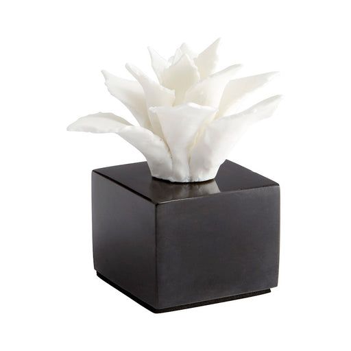 Cyan Design Small Calendine Sculpture, White