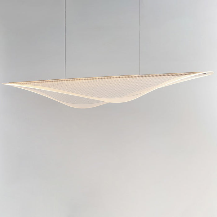 ET2 Lighting Manta 1Lt 70" LED Linear Pendant, Gold/Clear Ribbed