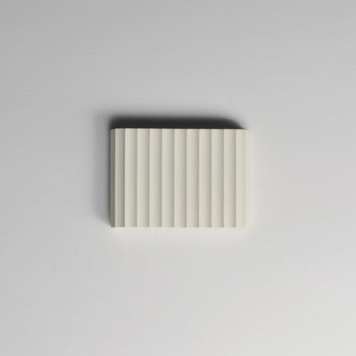 ET2 Lighting Delphi 1 Light 9" LED Wall Sconce, Chaulk White