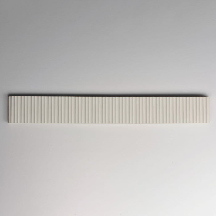 ET2 Lighting Delphi 1 Light 47.5" LED Wall Sconce, Chaulk White