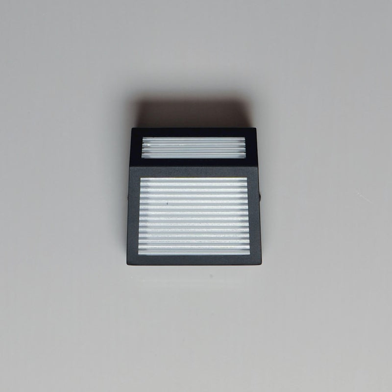 ET2 Lighting Totem 2 Light Outdoor Wall Mount, Black/Ribbed