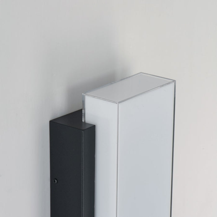 ET2 Lighting Tower LED 1 Light Outdoor Wall Sconce, Black/White
