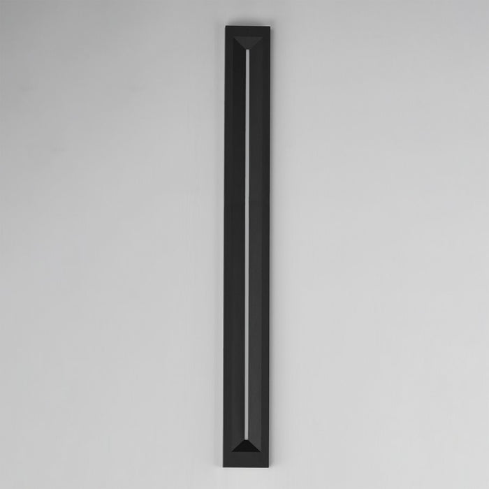 ET2 Lighting Fosso 1 Light 47" Outdoor Wall Mount, Black