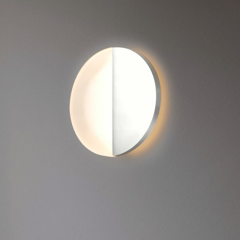 ET2 Lighting Alumilux 15W LED Outdoor Sconce, White