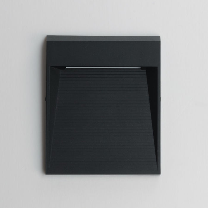 ET2 Lighting Steppes 1 Light LED Outdoor Sconce, Black