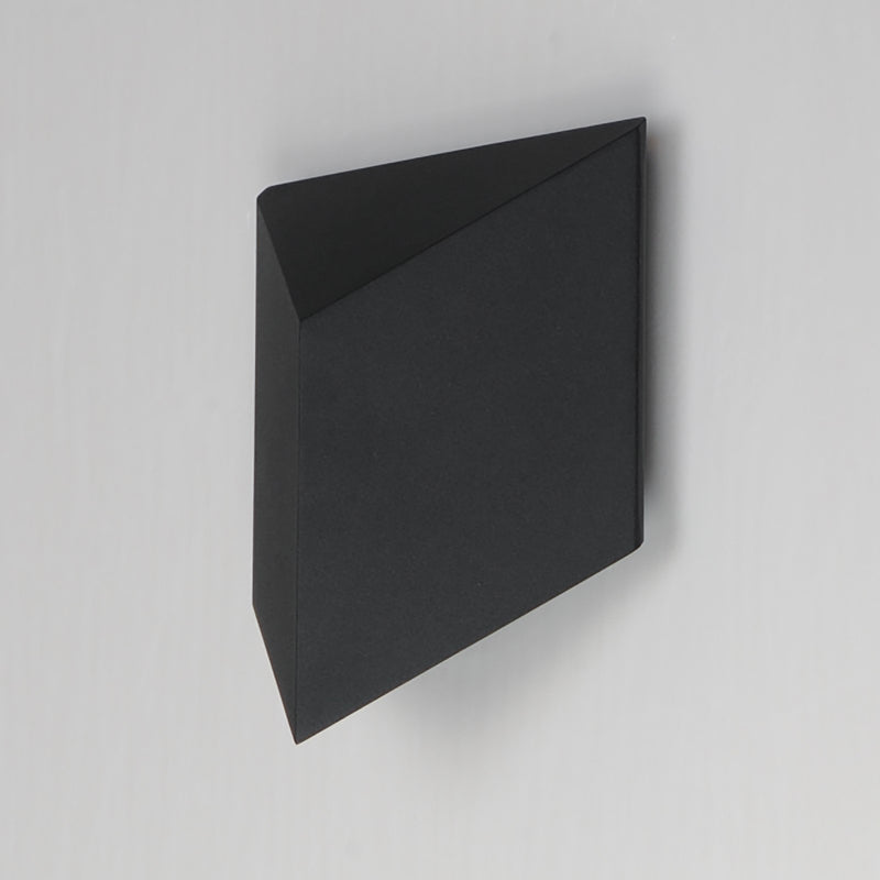 ET2 Fractal 7in 1-Light Outdoor Wall Sconce | Modern Matte Black and Glass | Entryway & Patio | 6.5 x 7.5 x 3.25 in | Model E41561-BK