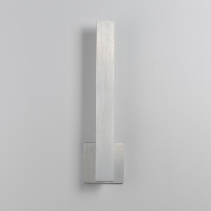 ET2 Lighting Alumilux 1Lt 5CCT 18" LED Outdoor Sconce, Aluminum