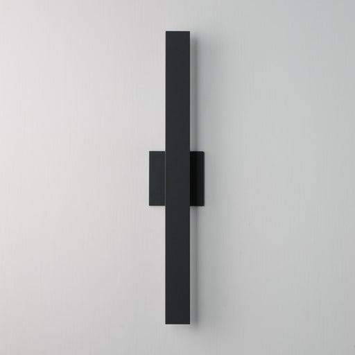 ET2 Lighting Alumilux 2Lt 5CCT 24" LED Outdoor Sconce, Black