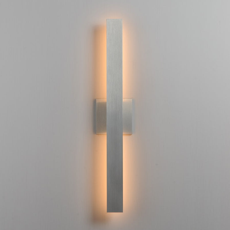 ET2 Lighting Alumilux 2Lt 5CCT 24" LED Outdoor Sconce, Aluminum