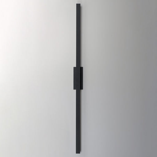 ET2 Lighting Alumilux 2Lt 5CCT 96" LED Outdoor Sconce, Black