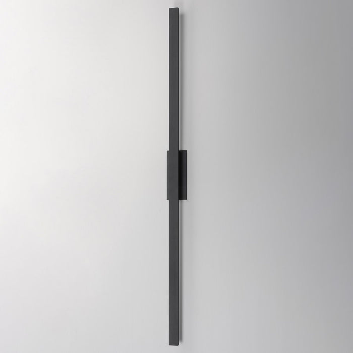 ET2 Lighting Alumilux 2Lt 5CCT 96" LED Outdoor Sconce, Black