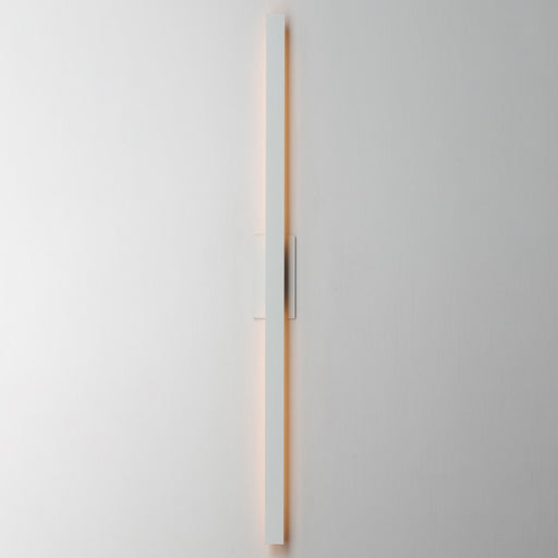 ET2 Lighting Alumilux 2Lt 5CCT 96" LED Outdoor Sconce, White