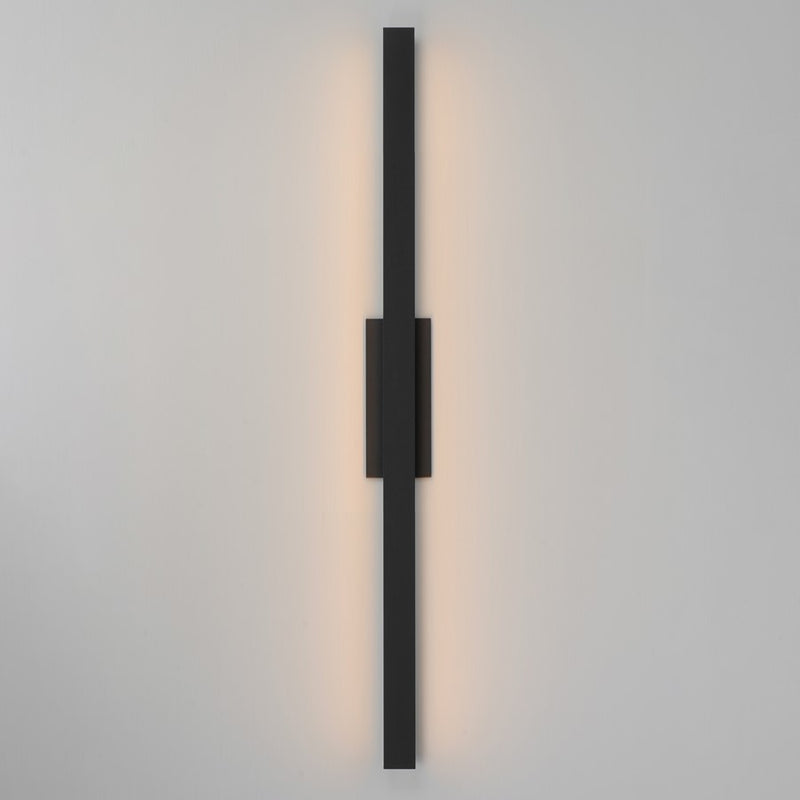 ET2 Lighting Alumilux SideLine 2Lt 51" LED Outdoor Sconce, Black