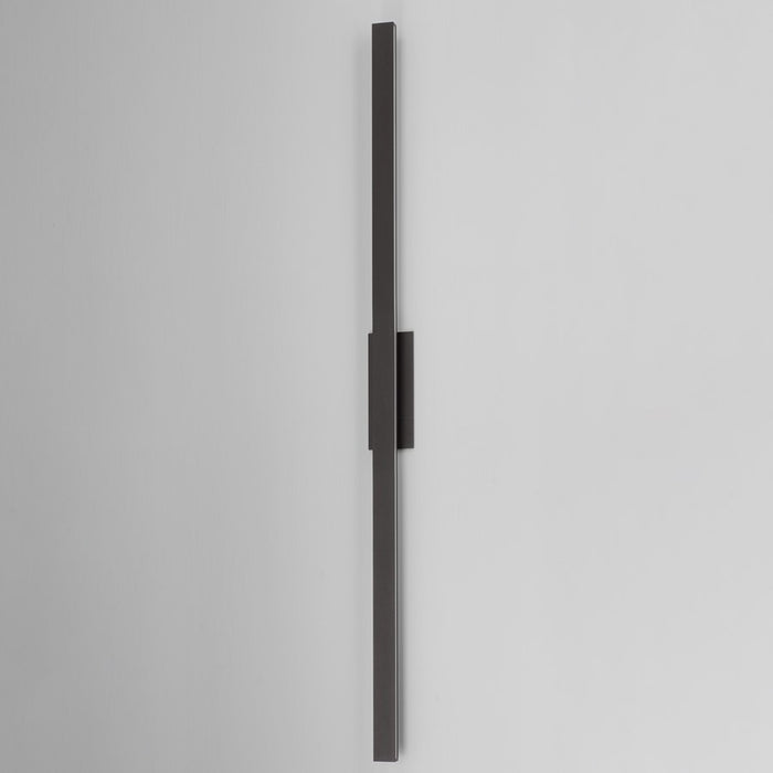 ET2 Lighting Alumilux SideLine 2Lt 96" LED Outdoor Sconce, Bronze