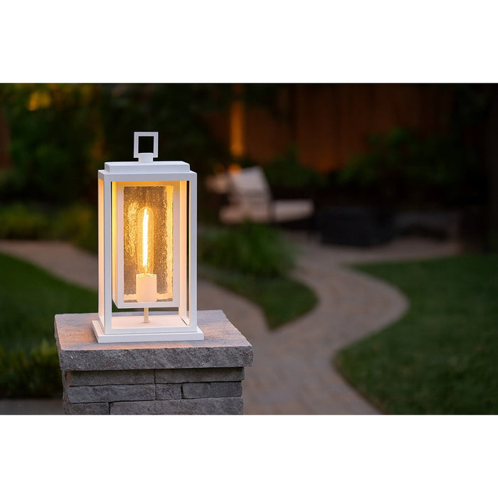 Hinkley Republic 1Lt Outdoor Pier Mount/3.5W, White/Clear Seedy