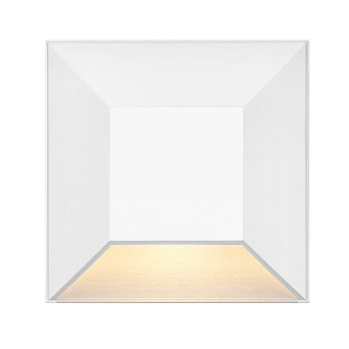 Hinkley Lighting Nuvi LED Light Landscape Deck/Patio