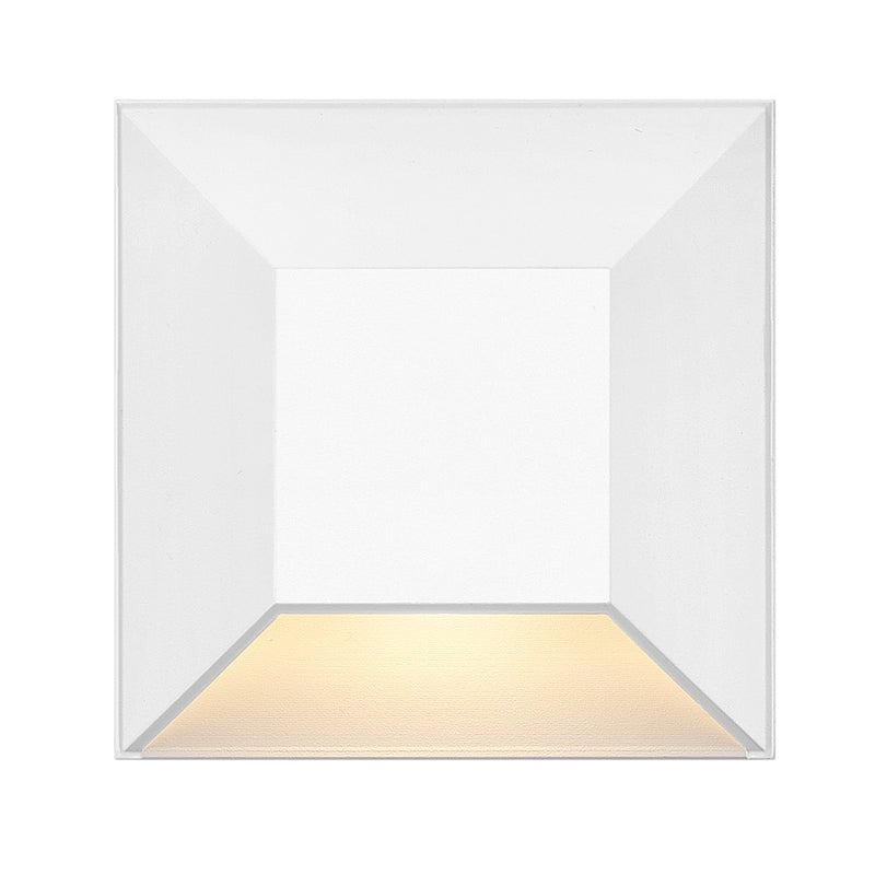 Hinkley Lighting Nuvi LED Light Landscape Deck/Patio