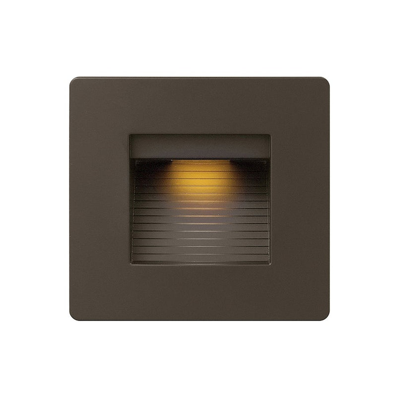Hinkley Luna 4.75in Step Light | Bronze Die-Cast Aluminum | Outdoor Stair & Landscape Accent | 240 Lumens, 3000K, 4W LED, Wet Rated | Model 58506BZ3K