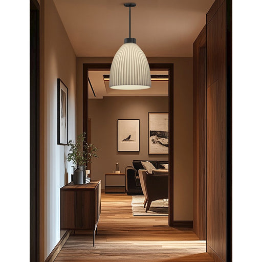 Justice Evolv Porcelina Impala 11" CV Pendant, BK