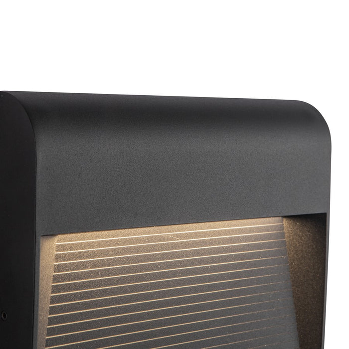 Kuzco Casa 9" LED Exterior Wall/Step Light, Black