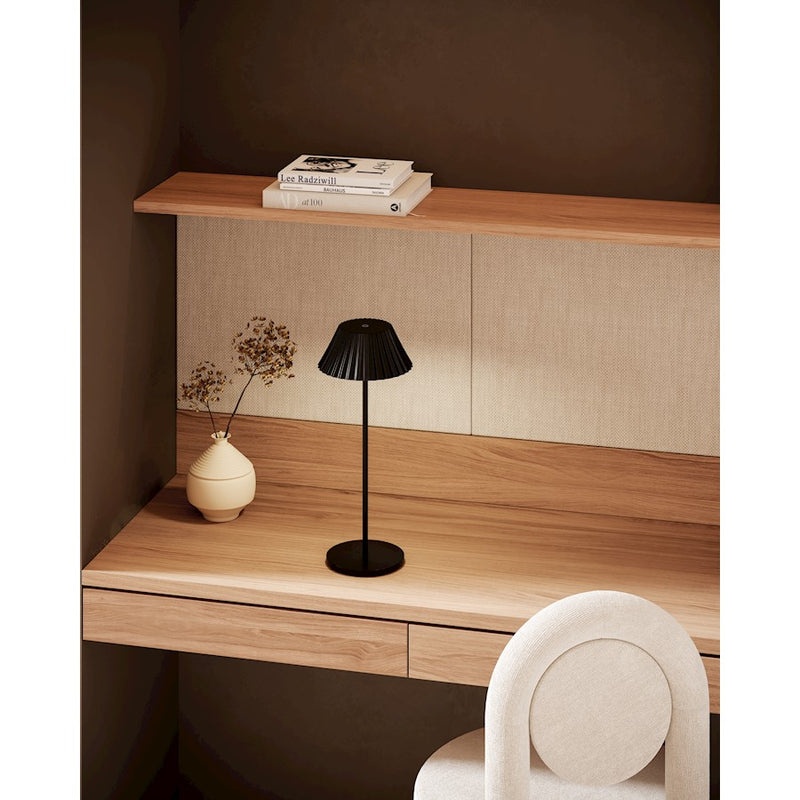 Kuzco Zola 14" Table Lamp, Black