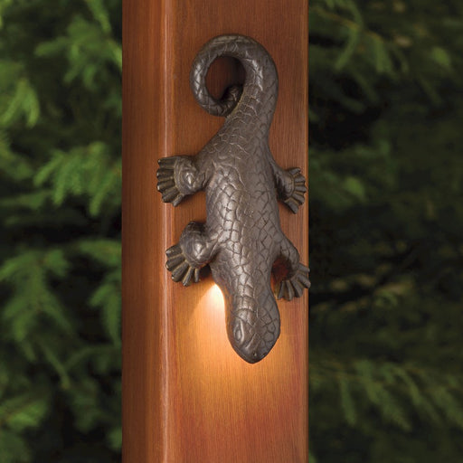 Kichler Oak Trail 7in 1-Light Landscape Accent Light | Olde Bronze Brass | Deck & Pathway | 7 x 3.5 x 1.5 in | Model 15047OZ