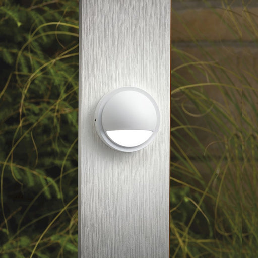 Kichler Deck Landscape Half Moon Light 1-Light 12V | Textured White Aluminum | Deck & Patio Accent Lighting | 4 x 2 x 2 in | Model 15064WHT