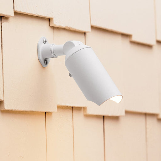 Kichler Down Accent 1-Light 12V Landscape Light | Textured White Aluminum and Stainless Steel Screen | Tree & Surface Mount | Model 15093WHT