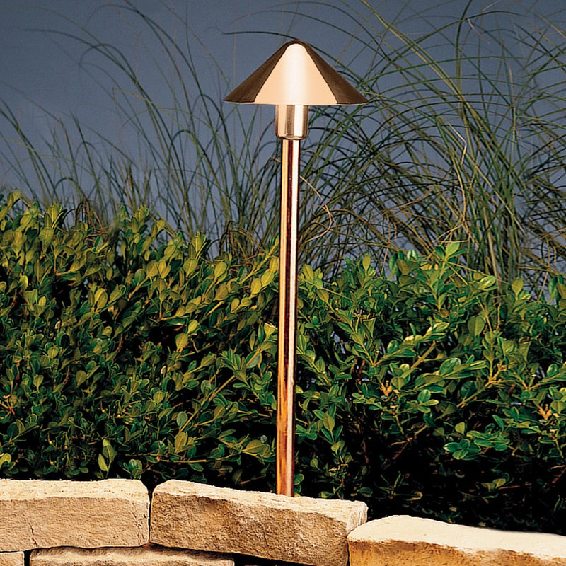 Kichler Copper Path & Spread Light | Copper Construction | Walkway & Garden Accent | 6x20.25 in, 1-Light 12V, Bulb Included | Model 15439CO