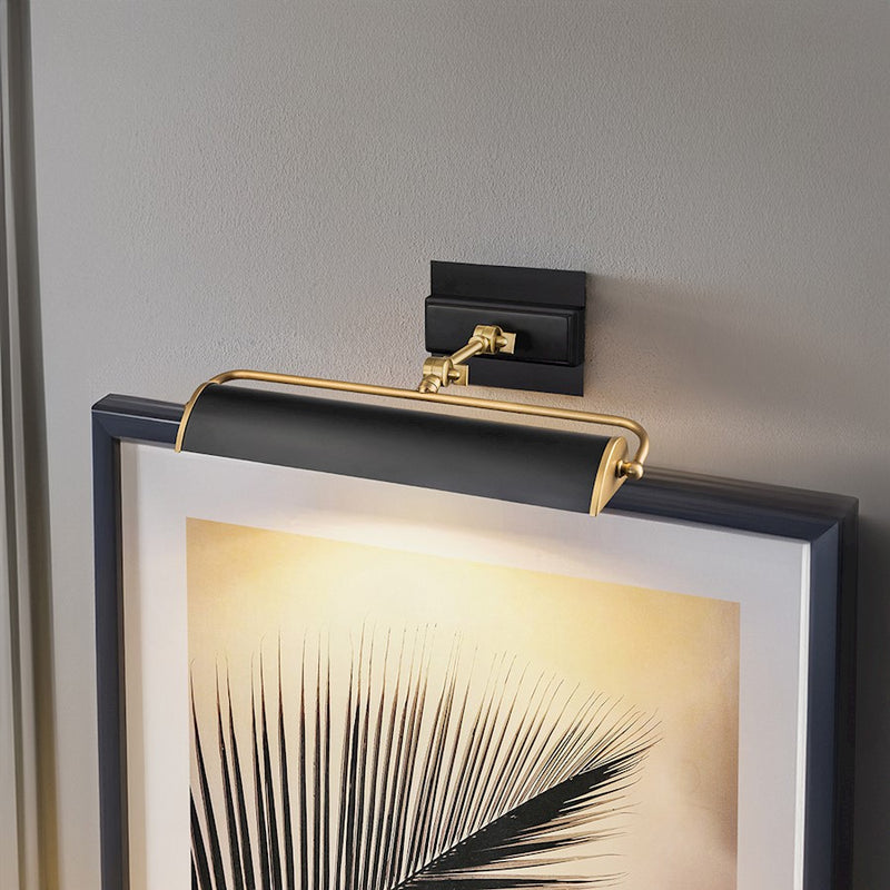 Lucas McKearn Winchfield 2Lt Picture Light, Brass/Black