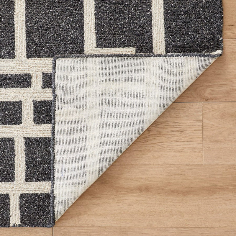 Lavin Rugs N5007 Myra 2' x 3' Geometric Rug, Grey Beige/Black/White